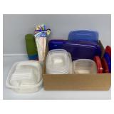 Bowls with lids, cups and straws