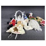 Light up White manger. Toy soldier music box