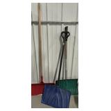 Snow shovels(3)