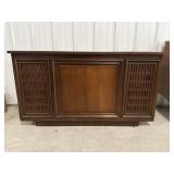 General Electric Stero Console With Phonograph