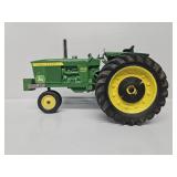 1:16 Custom John Deere 4010 Diesel Puller