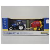 ERTL 1:32 Tractor & Round Baler Set Roll-Belt 560