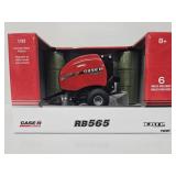 ERTL 1:32 Case IH RB565 Round Baler W/Bales (6)
