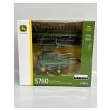 ERTL 1:64 John Deere S780 Tracked Combine