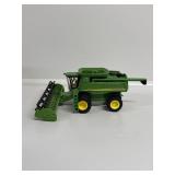 ERTL 1:64 John Deere 9750 STS Combine W/Duals