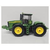 ERTL 1:32 John Deere 9420 Tractor