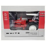 ERTL 1:16 Prestige Collection White 2255
