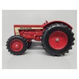 ERTL 1:16 Farmall 806 Die-cast Tractor