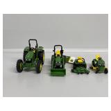 1:32 John Deere Equipment (4)