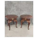Queen Anne Style Oval Side Table (2)