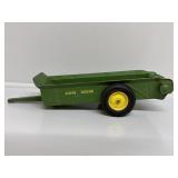 ERTL John Deere Manure Spreader Die-cast