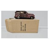 1947 Ford Woody Car Resin Decoration