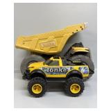 Tonka Dump Truck & Tonka 4x4 Pickup Truck