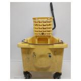Rubbermaid Mop Bucket W/Side Press Wringer