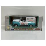 1:18 1948 Ford F-1 Ice Cream Truck
