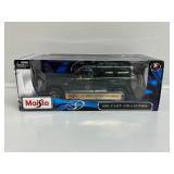 1:18 Maisto 2005 Jeep Grand Cherokee