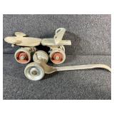 Wheel Joint Raker, Metal Roller Skate