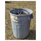 Trash Bin with Wire