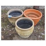 3 Ceramic Flower Pots