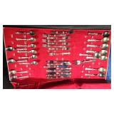 Wm.Rogers MFG Extra Plate Flatware Set