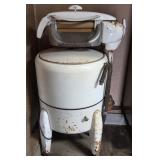 White Wringer Washing Machine