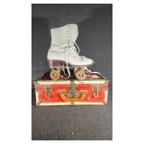 Roller Skates W/White Boots & Wooden Wheels Size 4