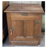 White Clad Small Ice Box