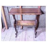 Side stable w/ Magazine Rack