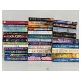 Nora Robertï¿½s Paperback Books (32)