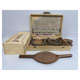 Horse Shoes, paddles
