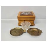 Decatur Industries Wood & Glass Humidor ,Ashtrays