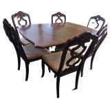 Broyhill Wooden Dining Room Set