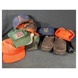 Menï¿½s Slippers Size L, Belt, Hats
