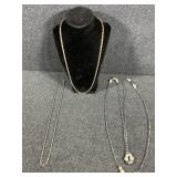 Womanï¿½s Costume Necklaces (3)