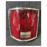 GM P.U. L.H Taillight and Reflector