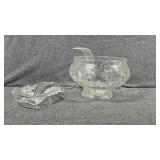 Punch Bowl, Ladle, Mikasa Christmas Medley Display