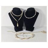 Faux Pearl Necklaces(4)