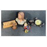 HOMCO Porcelain Jesus Figurine, Wooden Cross,