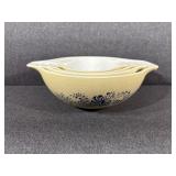 Cinderella Style Pyrex Mixing Bowl (4)