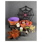 Halloween Buckets, "Boo To You" Sign