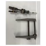 Stone Goazed Breaker, Mechanics Clamp