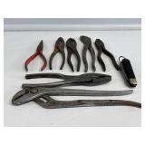 Pliers