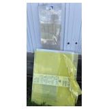 Clear Acrylic, White Acrylic Pieces, Glass Pcs(3)