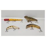 Vintage Wooden Fishing Lures(4)