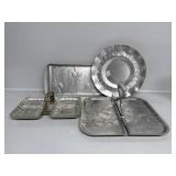Aluminum Divide Trays (2) Serving Trays (2)