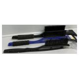Deluxe Ice Scraper With Brush (3)