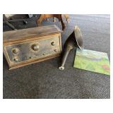 Day fan vintage radio, glass square painting