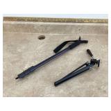 TRIPOD AND SHOOTING STICK