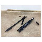 TRIPOD AND SHOOTING STICK