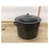 Pot for canning with enamel coating lid and rack